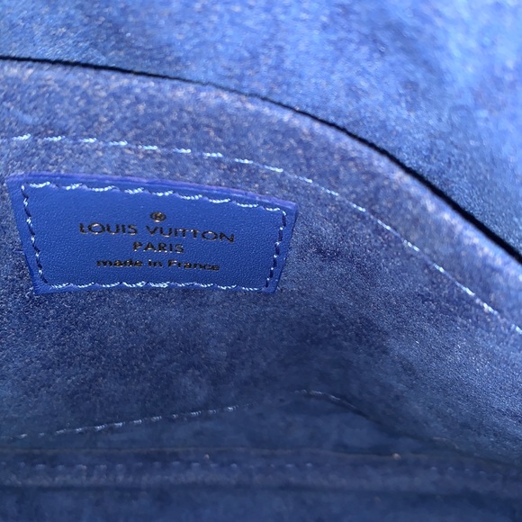 Louis Vuitton Camera New Wave Bag - Picture 6 of 14